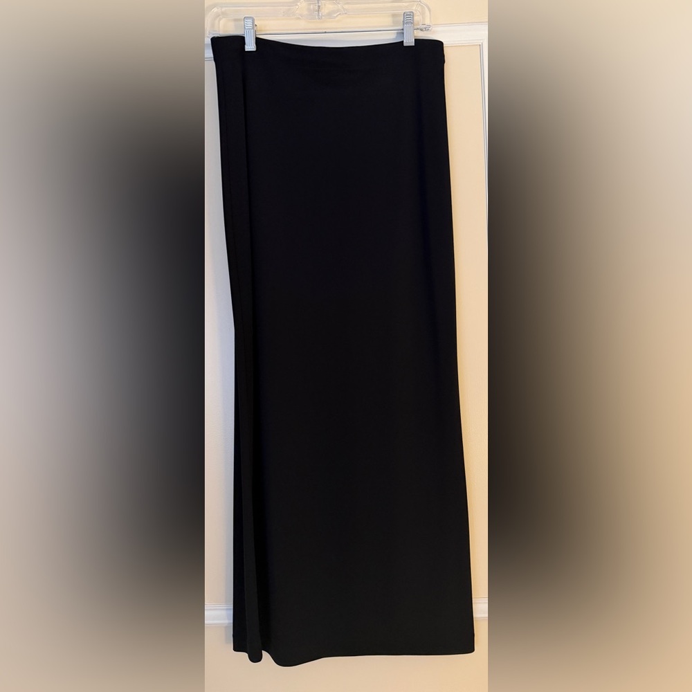 DKNY Classic Black Pencil Skirt